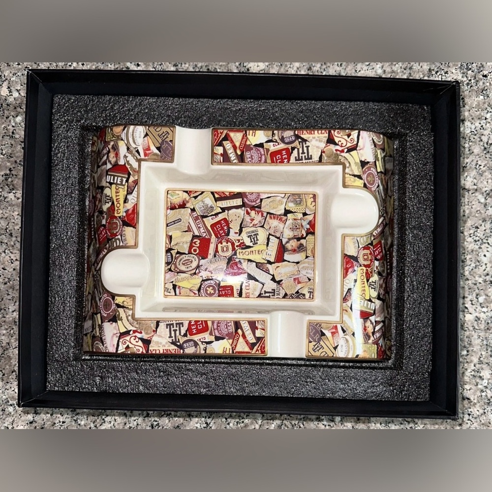 Heritage Brands Unique Cigar Band Design Ashtray (4 Rests)